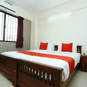 Hotel Silverkey Executive Stays 20010 Kakkanad